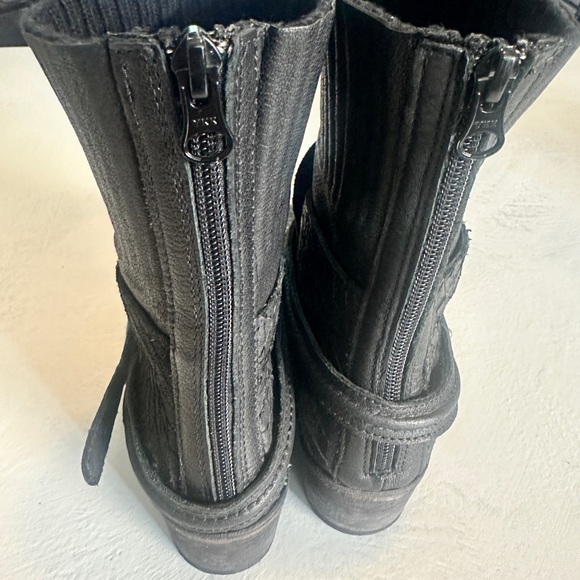 🖤🏍️ Free People Textured Black Moto Ankle Booties - Picture 8 of 8